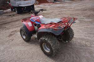 lot 4 image: 1994 Polaris 400 4 x 4 ATV