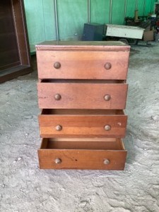 Pine dresser