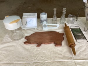 Miscellaneous kitchen