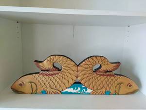 lot 120 image: Hand Carved Fish Wall Dcor By Knotts