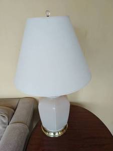 lot 134 image: Crme Colored Table Lamp