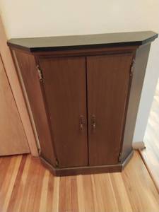 lot 200 image: Vintage Cabinet