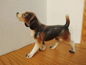 lot 56 image: Vintage Japanese Dog Figurine