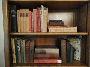 lot 59 image: Collection of Vintage Books
