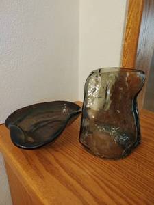 lot 80 image: Two Vintage Glass Dcor Pieces