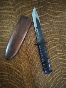 lot 30 image: Old US Military KA-BAR MK2 Fighting Knife
