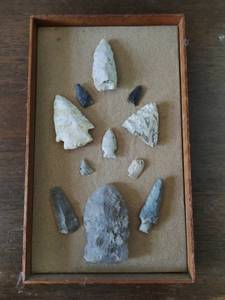 lot 296 image: Collection of Carved Arrowheads