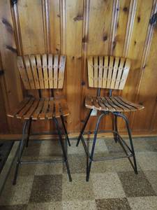 lot 428 image: Pair of Vintage Barstools