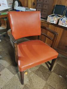 lot 459 image: Vintage Chair