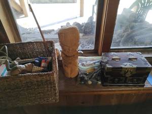 lot 463 image: Collectibles & More