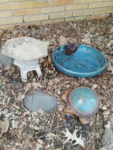 lot 268 image: Three Pieces of Yard Dcor