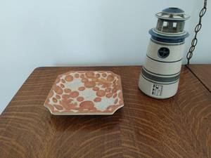 lot 47 image: Ceramic Dcor