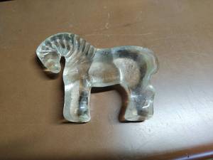 lot 602 image: Glass Horse