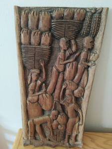 lot 153 image: Wood Dcor