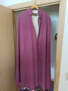 lot 306 image: Wool & Llama Cape