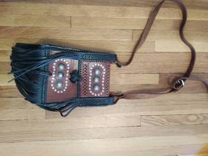 lot 314 image: Morroccan Leather Bag