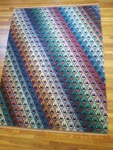 lot 320 image: Textile Rug  1