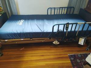lot 330 image: Hospital Bed
