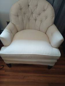 lot 325 image: Armchair