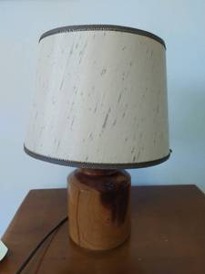 lot 338 image: Table Lamp