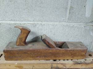 lot 352 image: Old Plane  1