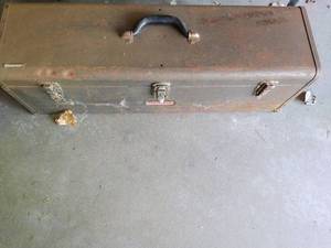 lot 378 image: Lg. Craftsman Toolbox