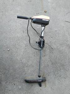 lot 393 image: Trolling Motor