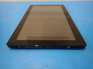 Samsung&nbsp700T XE700T1A Tablet  No HD  Cellular is unlocked  no cables