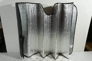 lot 80 image: Dickies Windshield Sun Shade