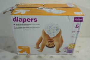 lot 84 image: Up and Up Size 5 Diapers - 186 Count