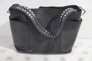 lot 96 image: Steve Madden Black Purse