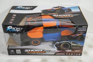 lot 109 image: CIS Racing Rally Short Course Remote Control Truck - NO Battery, NO Charger