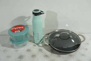 lot 127 image: NEW Pyrex Storage Containers, Zulu Water Bottle, Ninja Pan with Lid