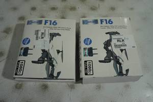 lot 8 image: 2 Contixo F16 Foldable Camera Drones - One for Parts