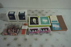 lot 195 image: Essential Oils, Diffusers, Office Supplies