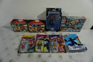 lot 200 image: Assorted Toys - LEGO Set, Marvel Figures