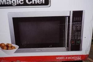 lot 184 image: Magic Chef 1.1 Cu Ft Microwave Oven