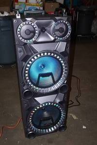 lot 236 image: BeFree BFS-9160 2 x 12 Wireless Party Speaker