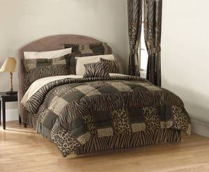lot 130 image: NEW Senegal 20 Piece Bedroom Set - Queen