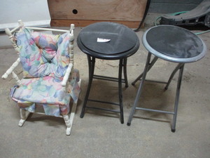 2 Folding stools and small chair