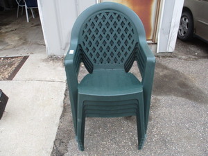 5 Green Grosfillex Resin lawn Chairs