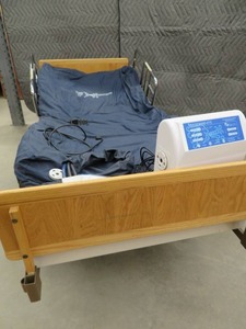 lot 2 image: INVACARE FULL ELECTRIC HOSPITAL BED WITH TRADWIND ATF AIR MATTRESS
