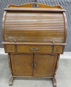 lot 49 image: SMALL ROLL TOP DESK