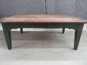 lot 17 image: LOW SOLID WOOD COFFEE TABLE