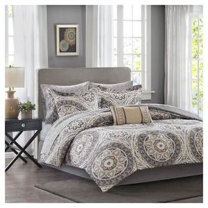 lot 85 image: Nepal Medallion Complete Multiple Piece Comforter Set - Queen