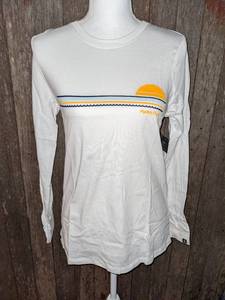 3 Womens Size Medium Hydro-Flask T-Shirts, White and Gray