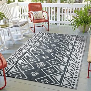 6 x 9 Gray and White Reversible Outdoor RugMat
