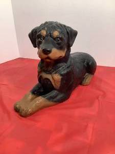 Rottweiler Dog Statue