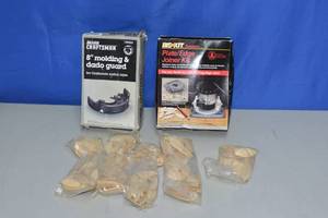 lot 20 image: Craftsman Router Plate Edge Joiner Kit and dado guard