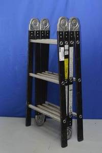 lot 35 image: Versa Multi-folding Ladder 300# Capacity
